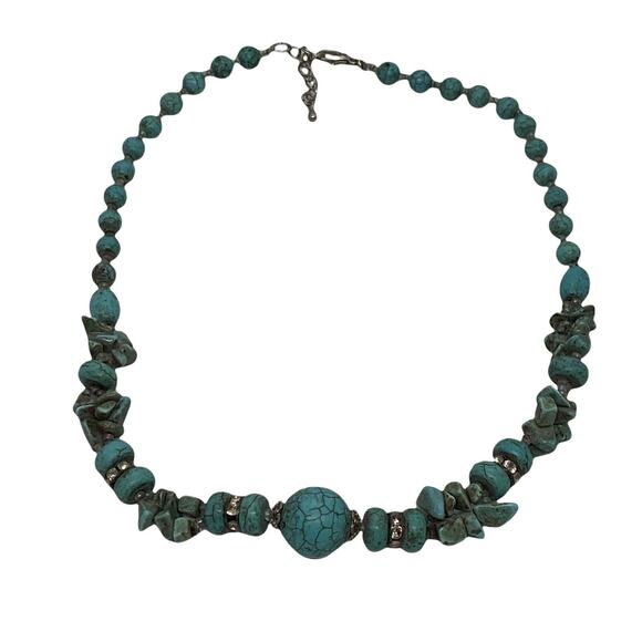 Estate Jewelry - Fashion Painted Stone Bead 16” Necklace Handcrafted Turquoise Colored Howlite